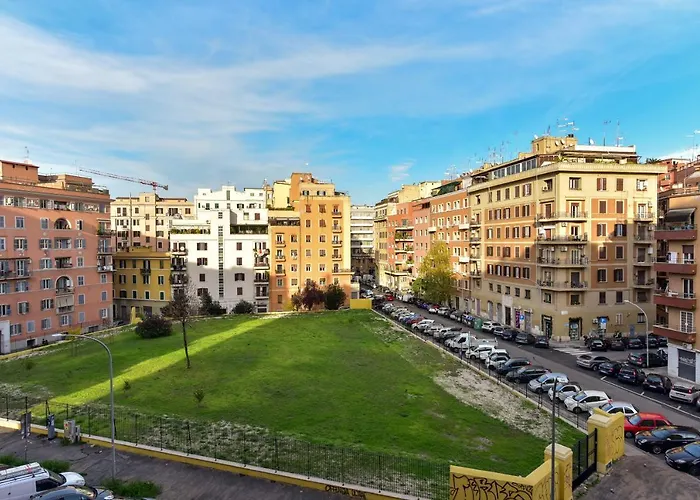 Classic Apartment In Re Di Roma Near The Metro